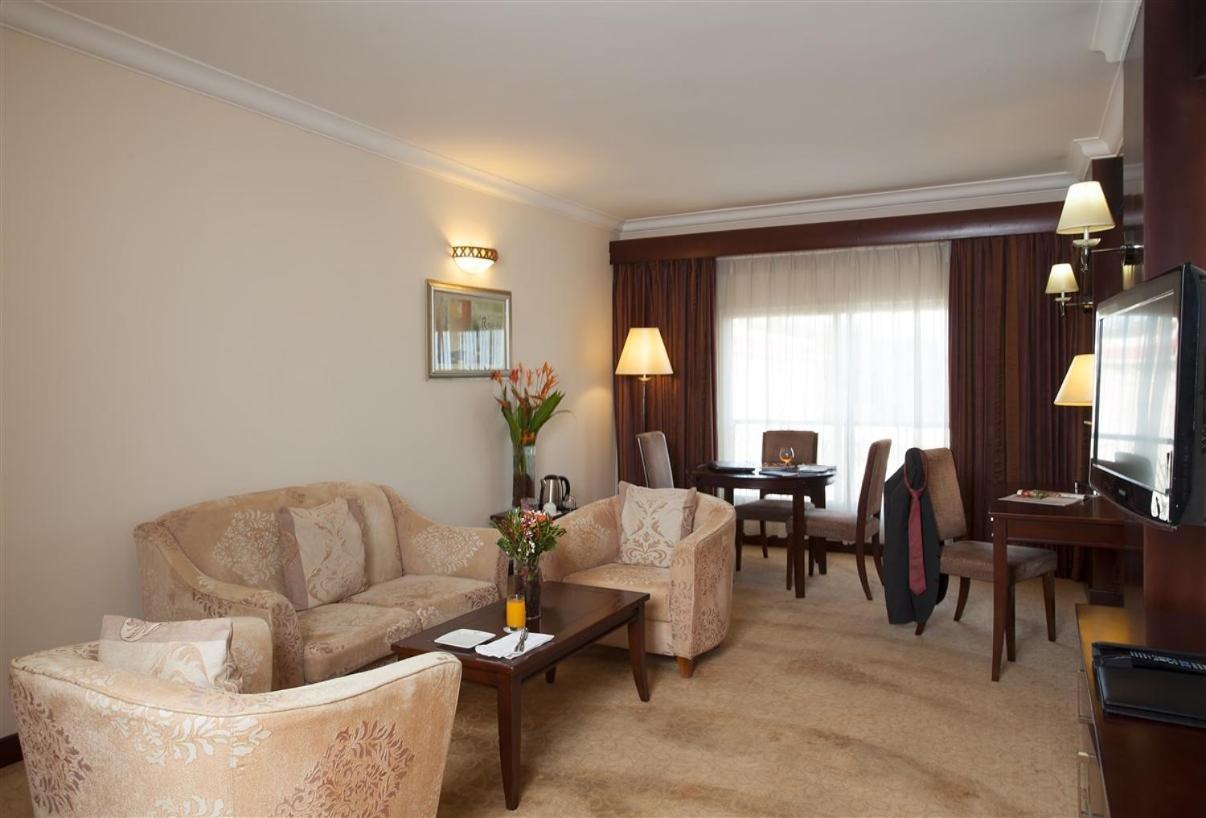 Hotel Ledger Plaza Банги Экстерьер фото