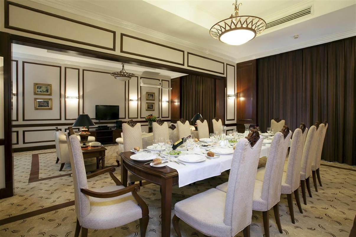 Hotel Ledger Plaza Банги Экстерьер фото
